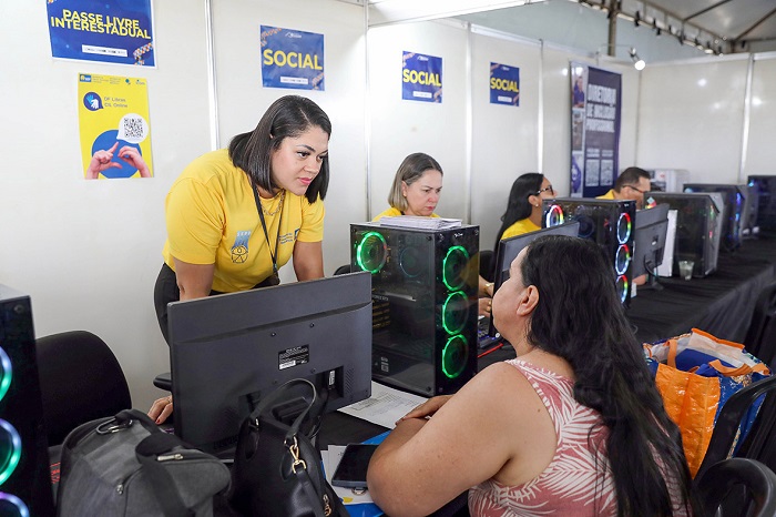 Dia da Mulher leva serviços gratuitos a mulheres vulneráveis nesta terça (7)